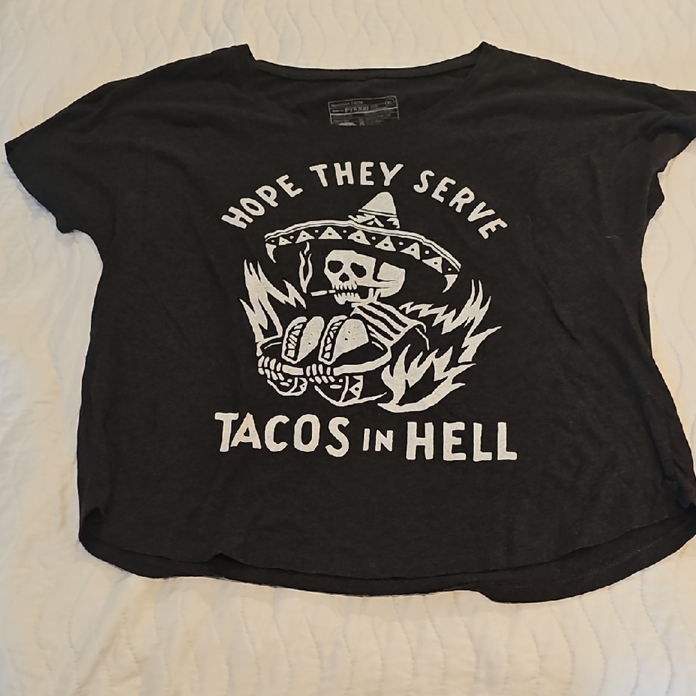 PYKNIO Black Graphic Tee with Skull Design